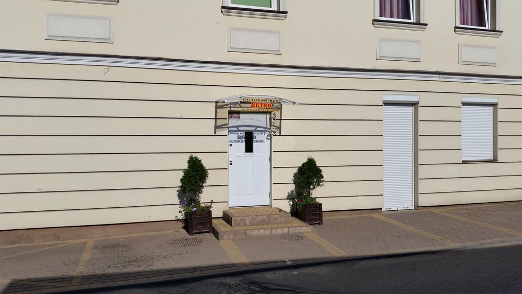 Pokoje Goscinne Vis A Vis Retro Gostynin Exterior foto